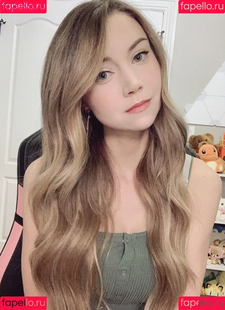 Dizzykitten / dizzykitten7 / dizzykittenpaws / thedizzykitten Onlyfans Photo Gallery 