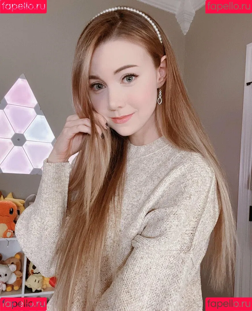 Dizzykitten / dizzykitten7 / dizzykittenpaws / thedizzykitten Onlyfans Photo Gallery 