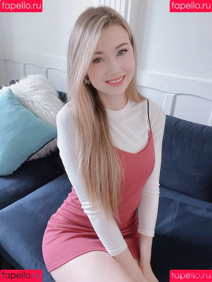 Dizzykitten / dizzykitten7 / dizzykittenpaws / thedizzykitten Onlyfans Photo Gallery 