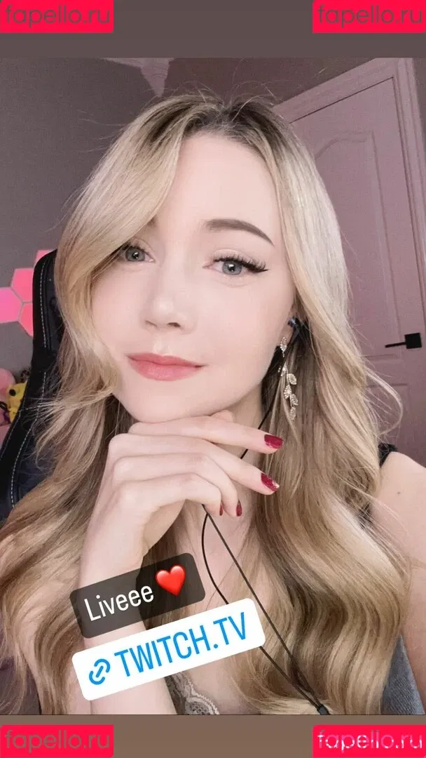 Dizzykitten / dizzykitten7 / dizzykittenpaws / thedizzykitten Onlyfans Photo Gallery 