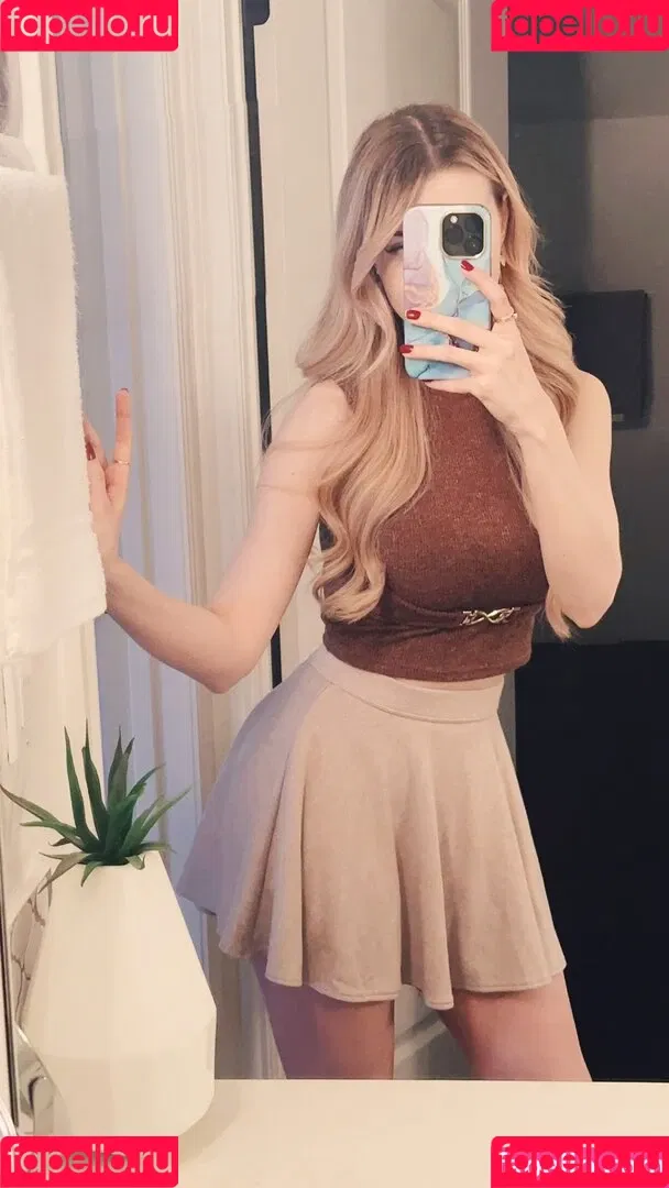 Dizzykitten / dizzykitten7 / dizzykittenpaws / thedizzykitten Onlyfans Photo Gallery 