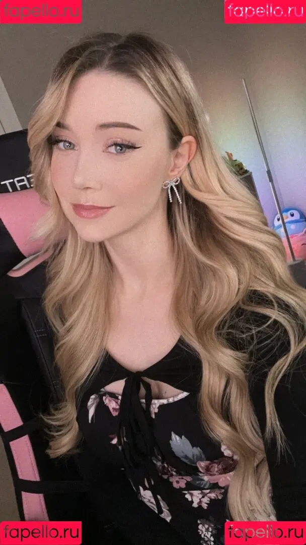 Dizzykitten / dizzykitten7 / dizzykittenpaws / thedizzykitten Onlyfans Photo Gallery 
