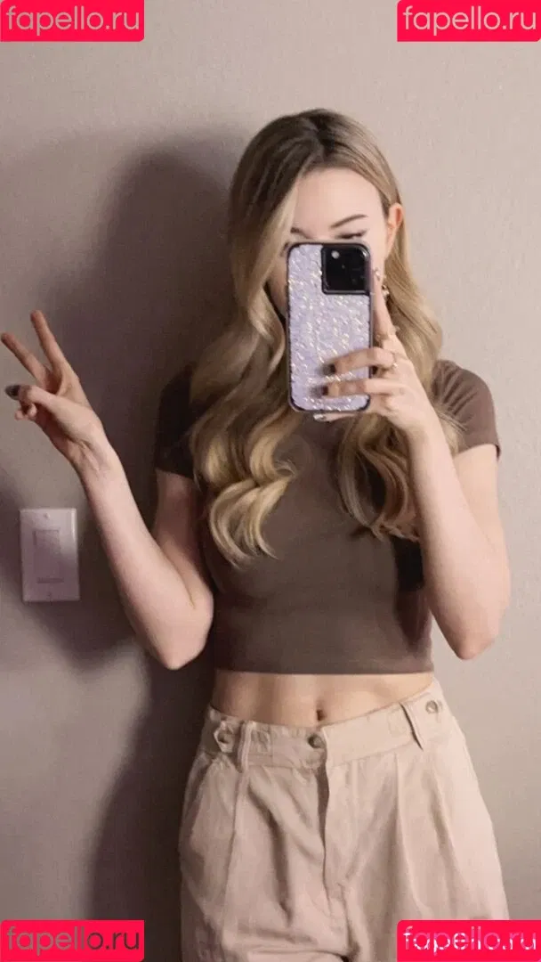 Dizzykitten / dizzykitten7 / dizzykittenpaws / thedizzykitten Onlyfans Photo Gallery 