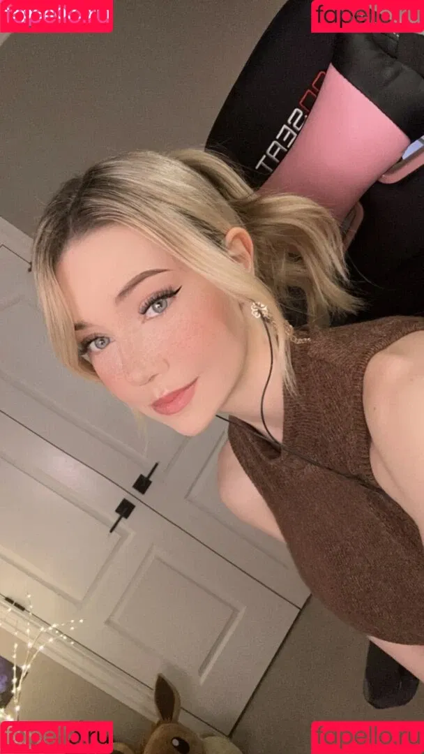 Dizzykitten / dizzykitten7 / dizzykittenpaws / thedizzykitten Onlyfans Photo Gallery 