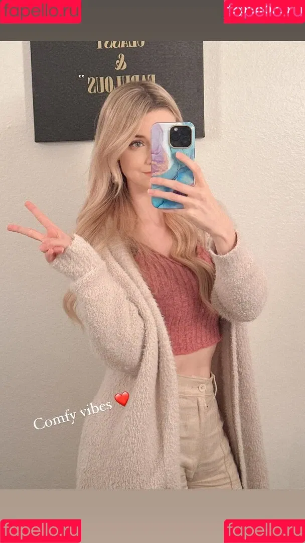 Dizzykitten / dizzykitten7 / dizzykittenpaws / thedizzykitten Onlyfans Photo Gallery 
