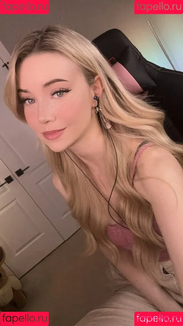 Dizzykitten / dizzykitten7 / dizzykittenpaws / thedizzykitten Onlyfans Photo Gallery 