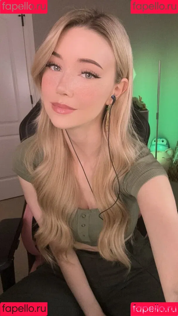 Dizzykitten / dizzykitten7 / dizzykittenpaws / thedizzykitten Onlyfans Photo Gallery 