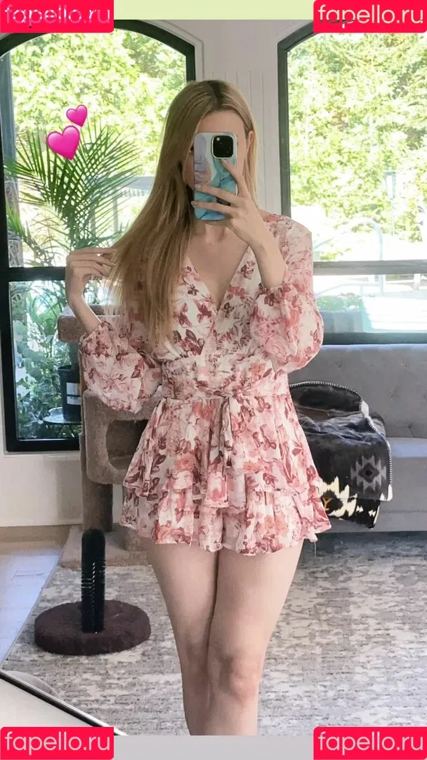 Dizzykitten / dizzykitten7 / dizzykittenpaws / thedizzykitten Onlyfans Photo Gallery 