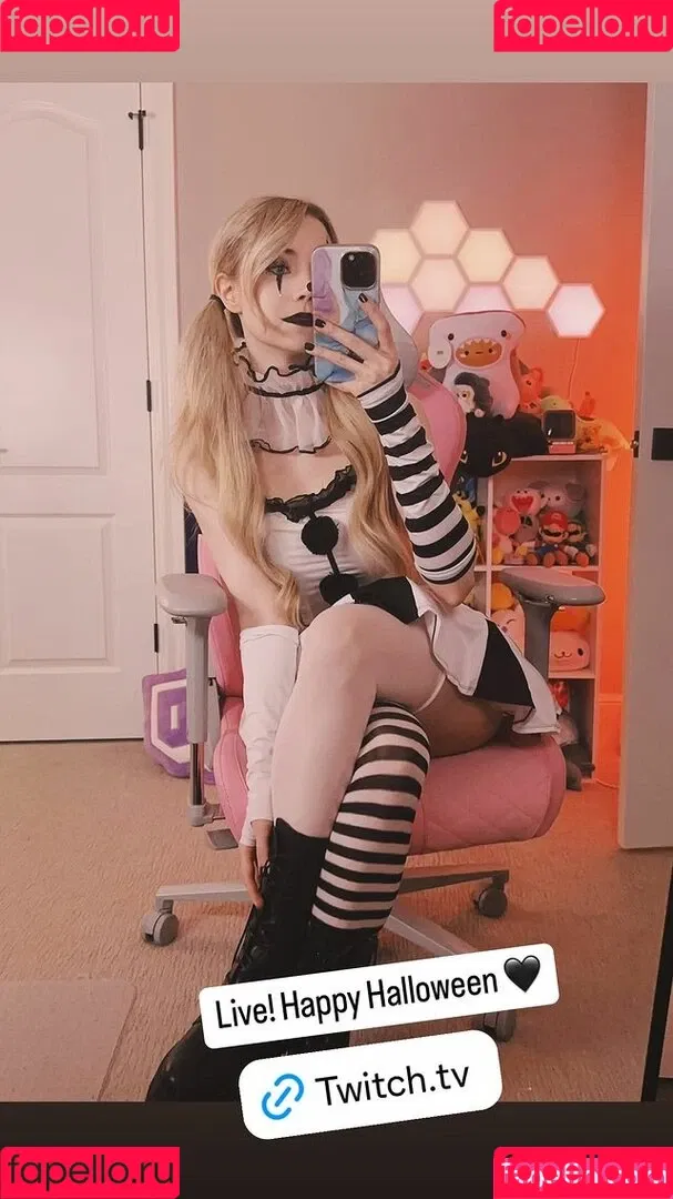 Dizzykitten / dizzykitten7 / dizzykittenpaws / thedizzykitten Onlyfans Photo Gallery 