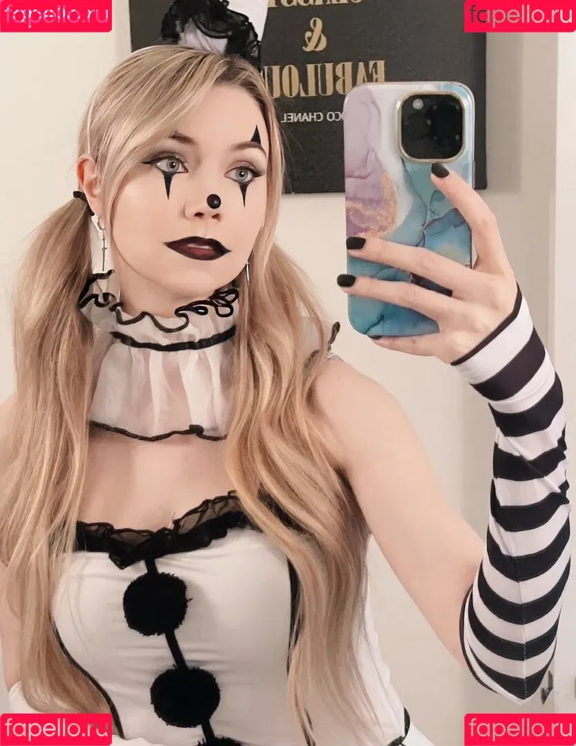 Dizzykitten / dizzykitten7 / dizzykittenpaws / thedizzykitten Onlyfans Photo Gallery 