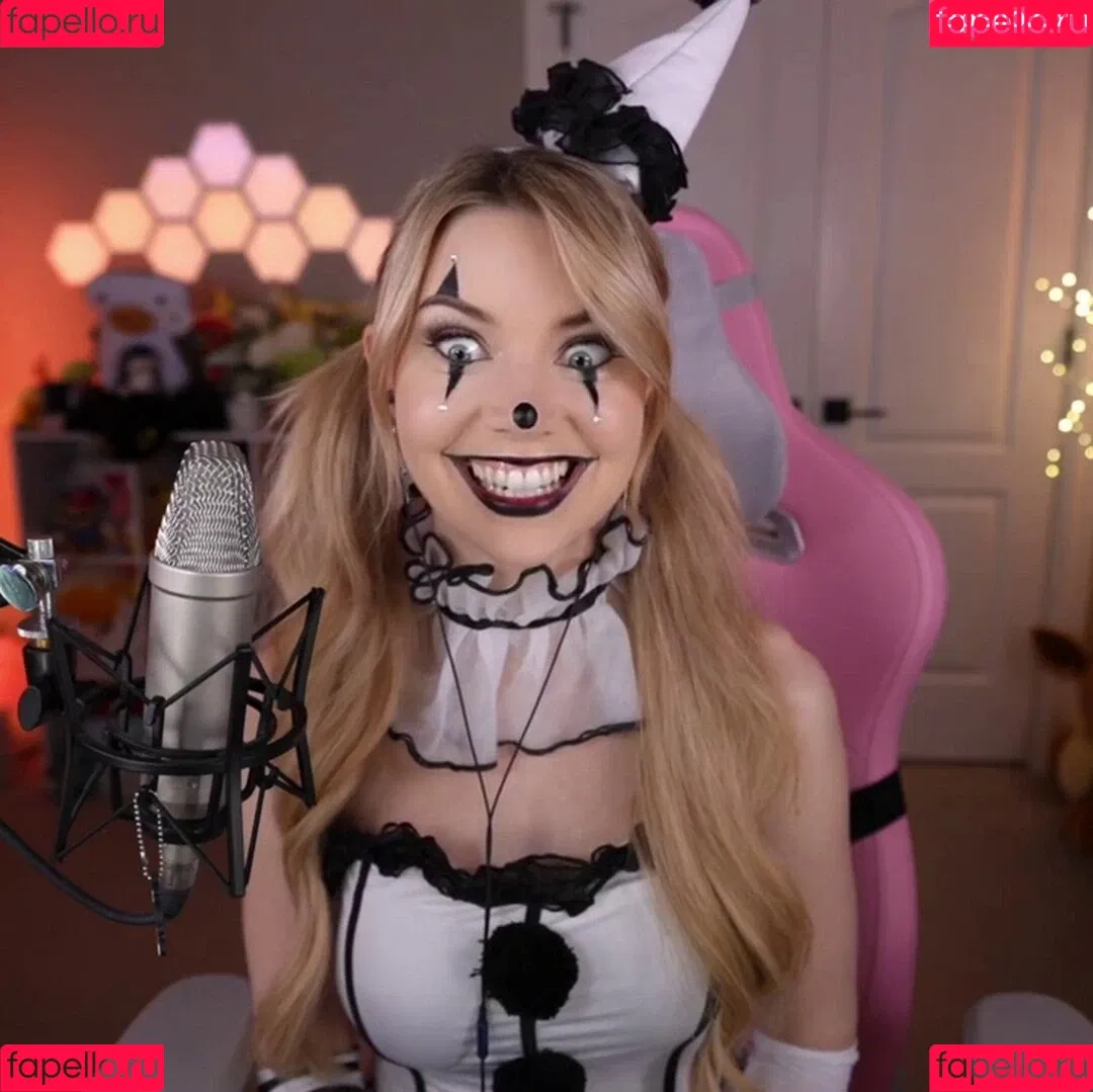 Dizzykitten / dizzykitten7 / dizzykittenpaws / thedizzykitten Onlyfans Photo Gallery 