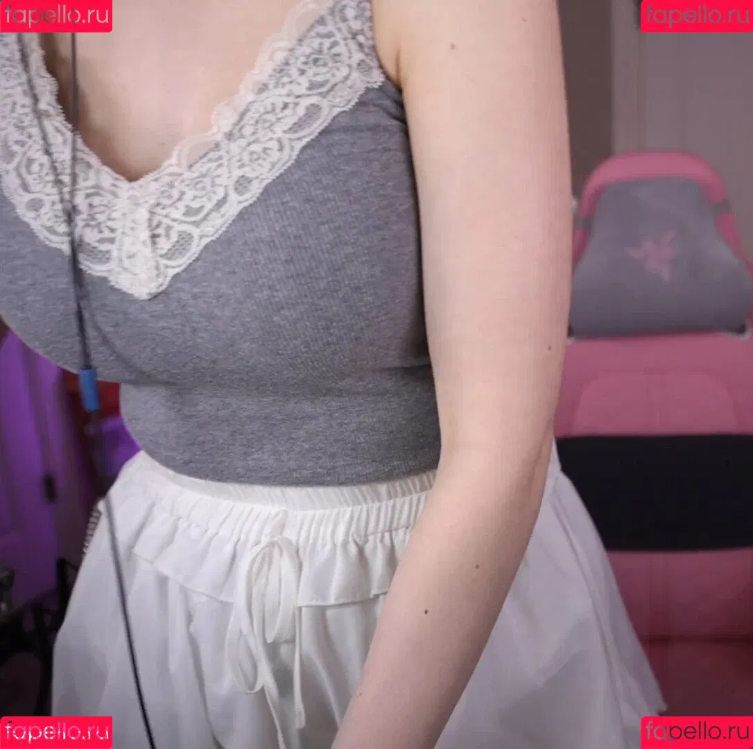 Dizzykitten / dizzykitten7 / dizzykittenpaws / thedizzykitten Onlyfans Photo Gallery 