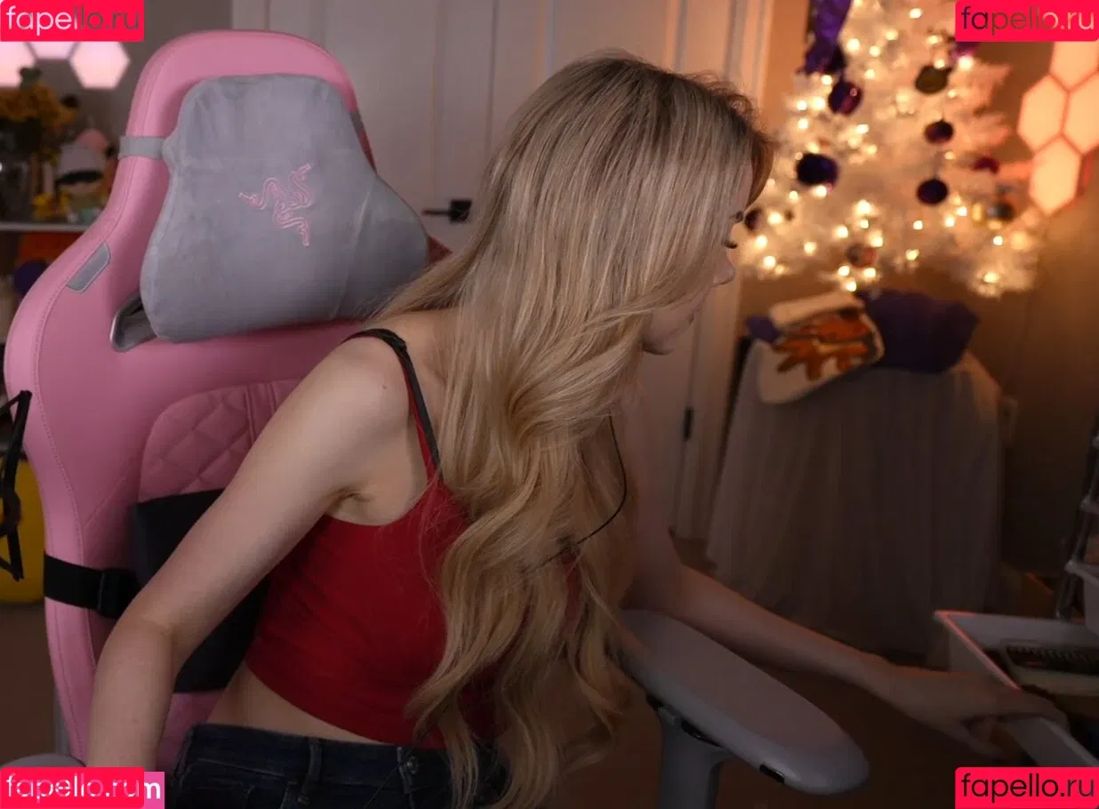 Dizzykitten / dizzykitten7 / dizzykittenpaws / thedizzykitten Onlyfans Photo Gallery 