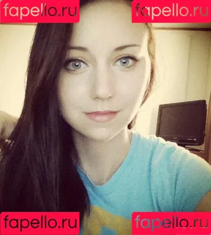 Dizzykitten / dizzykitten7 / dizzykittenpaws / thedizzykitten Onlyfans Photo Gallery 