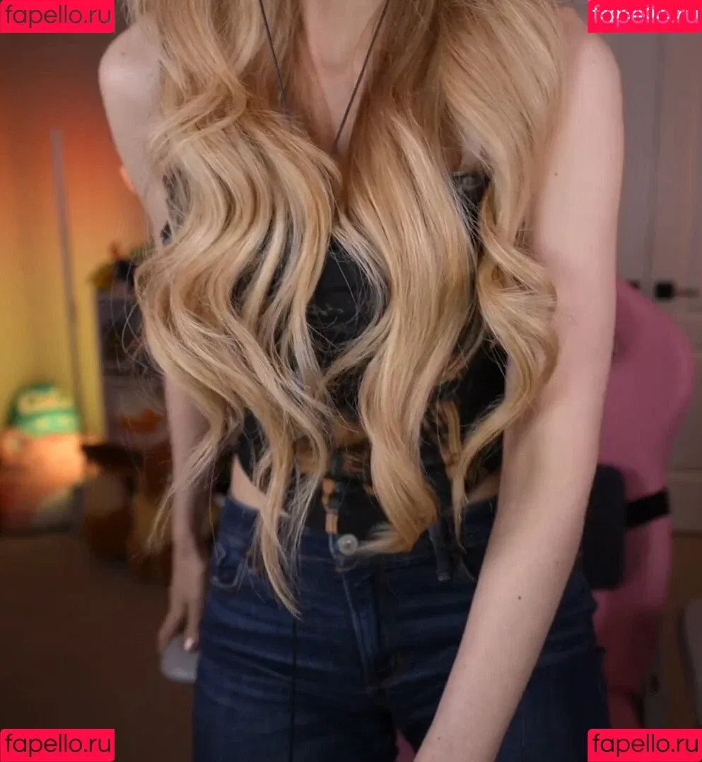 Dizzykitten / dizzykitten7 / dizzykittenpaws / thedizzykitten Onlyfans Photo Gallery 