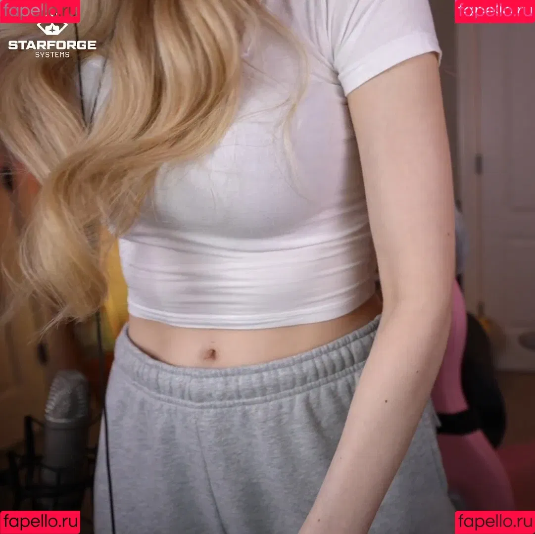 Dizzykitten / dizzykitten7 / dizzykittenpaws / thedizzykitten Onlyfans Photo Gallery 