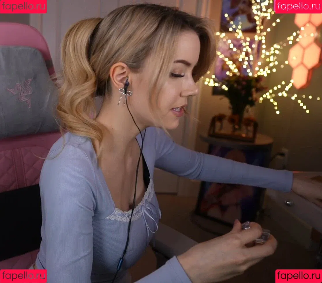 Dizzykitten / dizzykitten7 / dizzykittenpaws / thedizzykitten Onlyfans Photo Gallery 