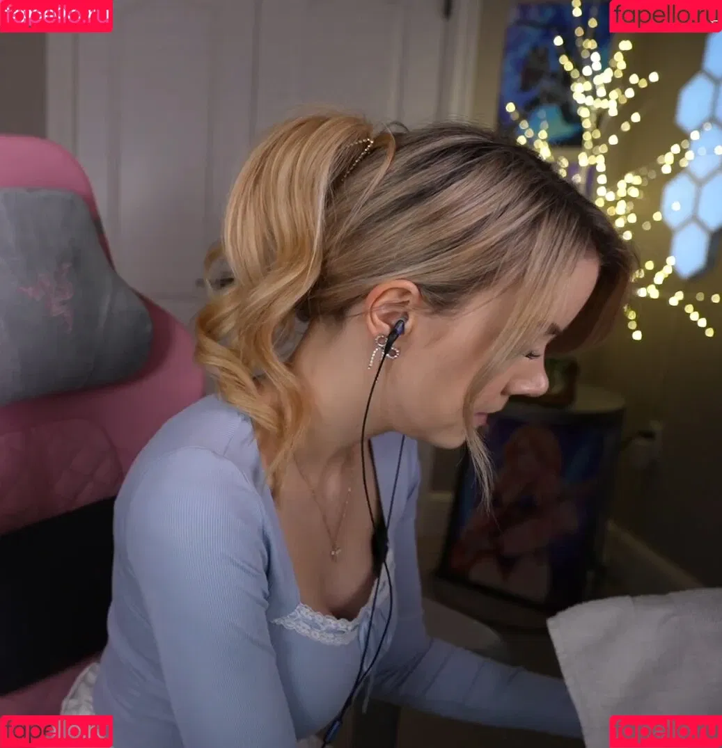 Dizzykitten / dizzykitten7 / dizzykittenpaws / thedizzykitten Onlyfans Photo Gallery 