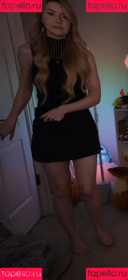 Dizzykitten / dizzykitten7 / dizzykittenpaws / thedizzykitten Onlyfans Photo Gallery 