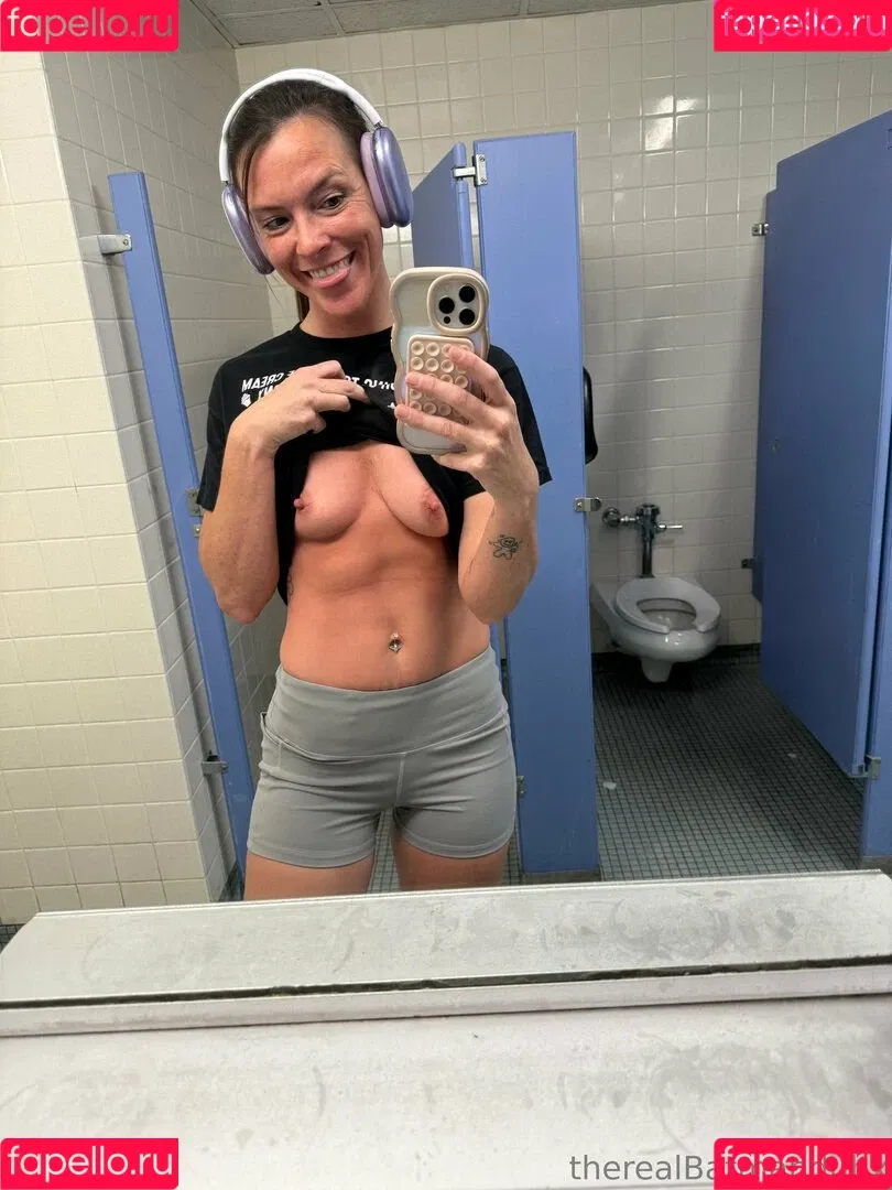 therealbatman_o / therealbatmanduhx Onlyfans Photo Gallery 