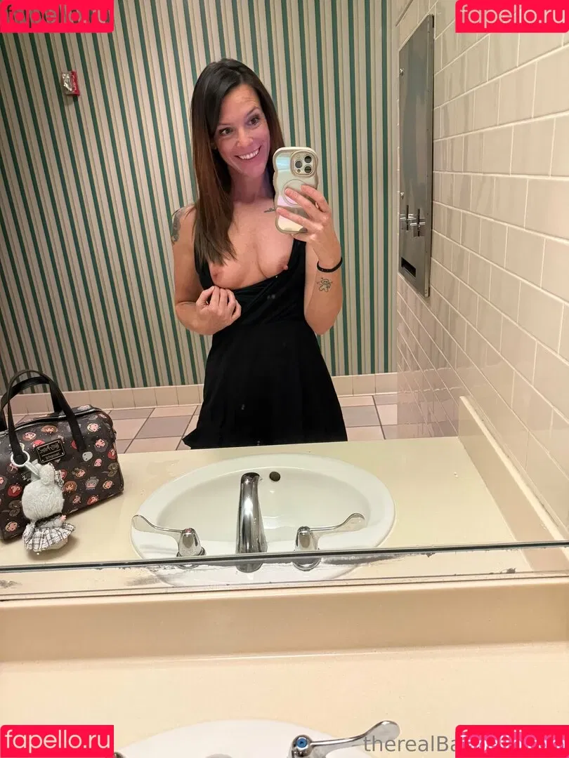 therealbatman_o / therealbatmanduhx Onlyfans Photo Gallery 