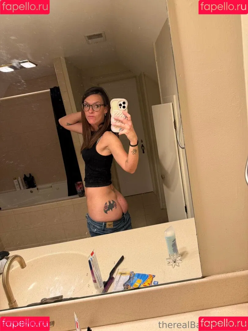 therealbatman_o / therealbatmanduhx Onlyfans Photo Gallery 