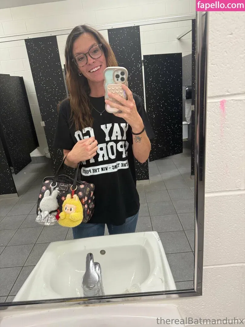 therealbatman_o / therealbatmanduhx Onlyfans Photo Gallery 