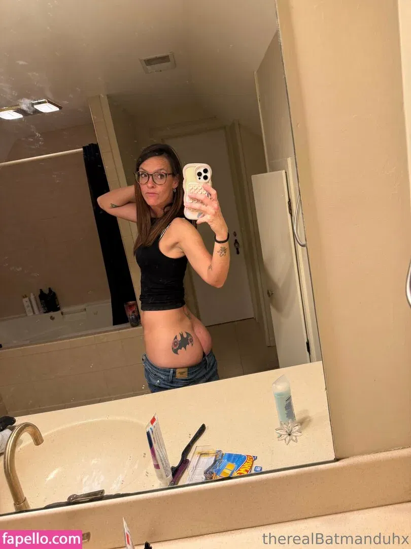 therealbatman_o / therealbatmanduhx Onlyfans Photo Gallery 