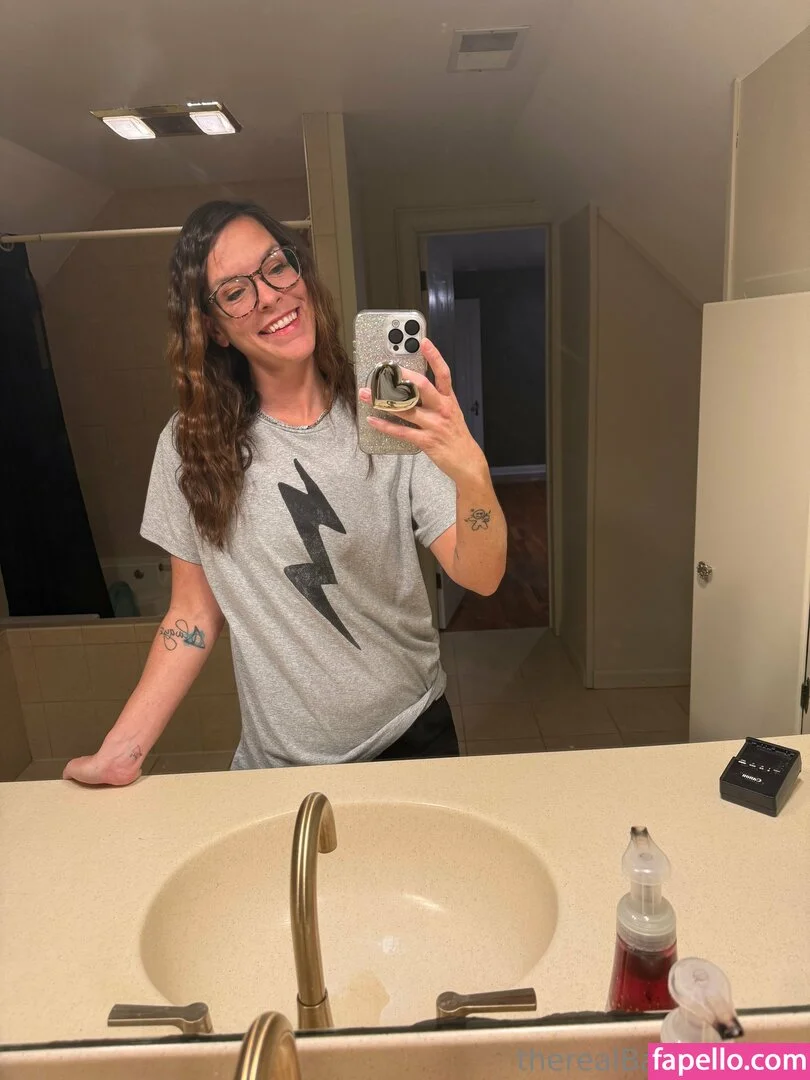 therealbatman_o / therealbatmanduhx Onlyfans Photo Gallery 