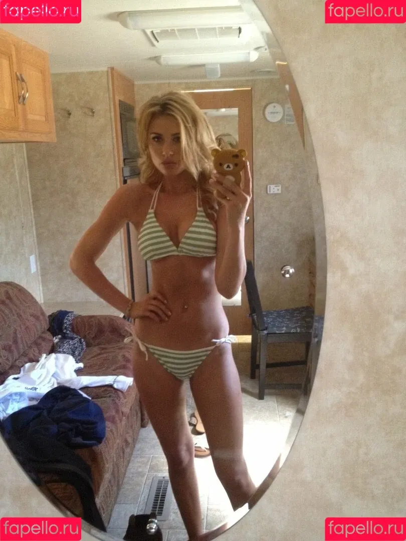 Aly Michalka / iamaly Onlyfans Photo Gallery 