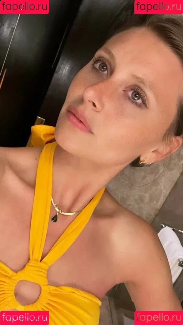Aly Michalka / iamaly Onlyfans Photo Gallery 