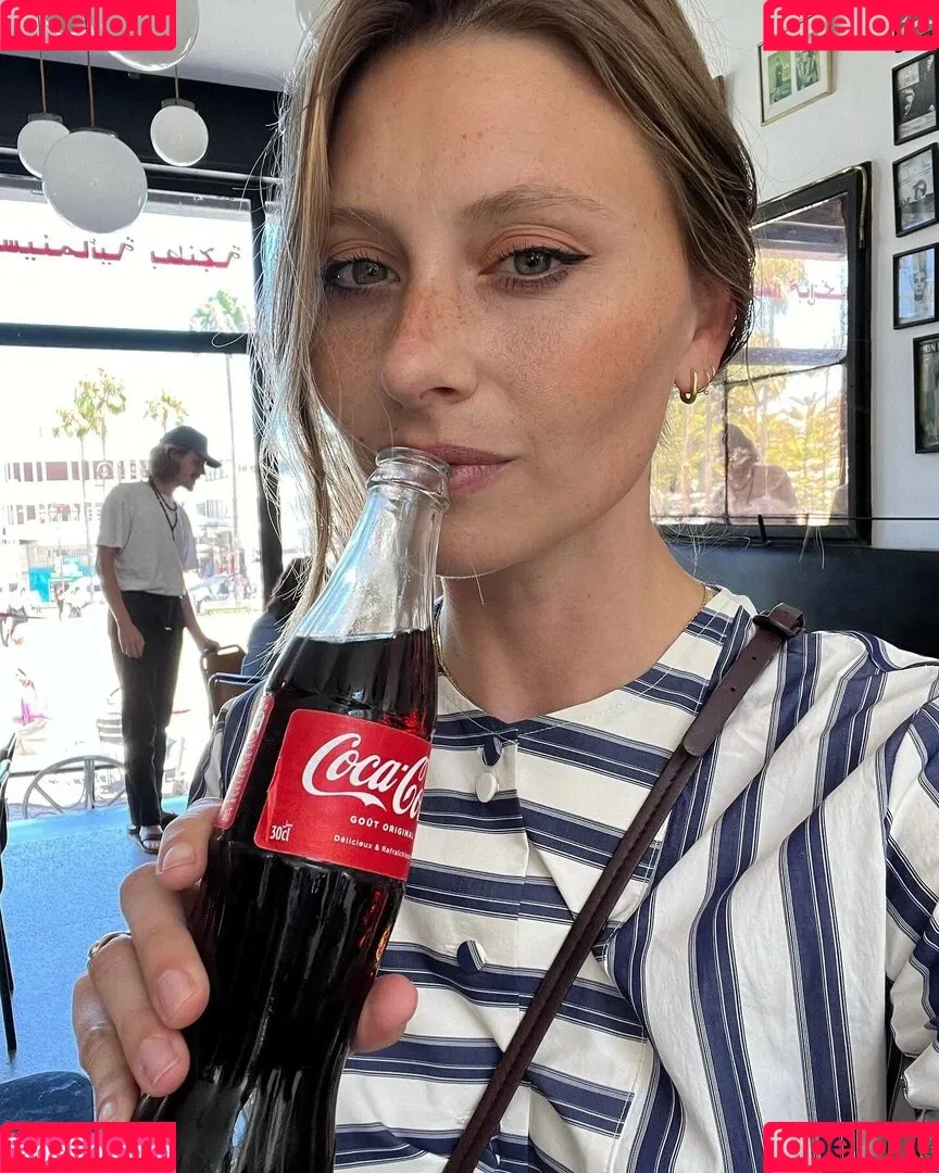 Aly Michalka / iamaly Onlyfans Photo Gallery 