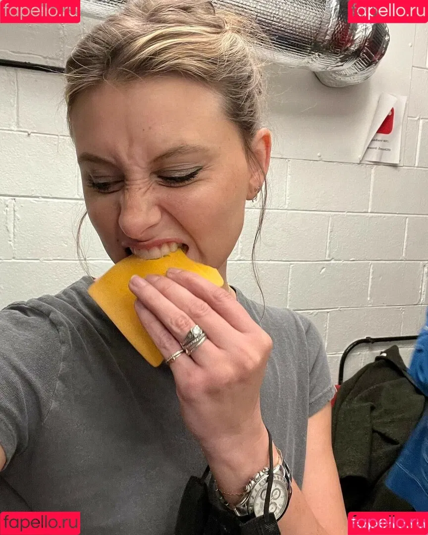 Aly Michalka / iamaly Onlyfans Photo Gallery 