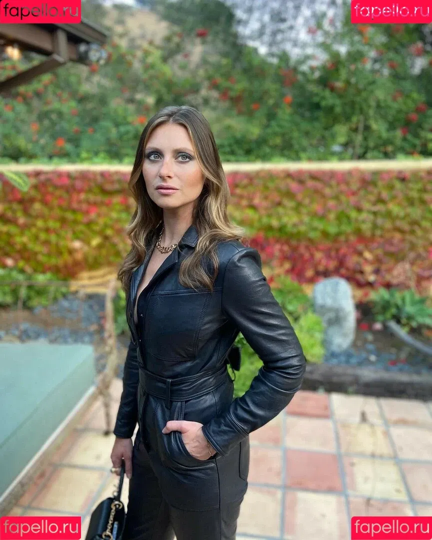 Aly Michalka / iamaly Onlyfans Photo Gallery 