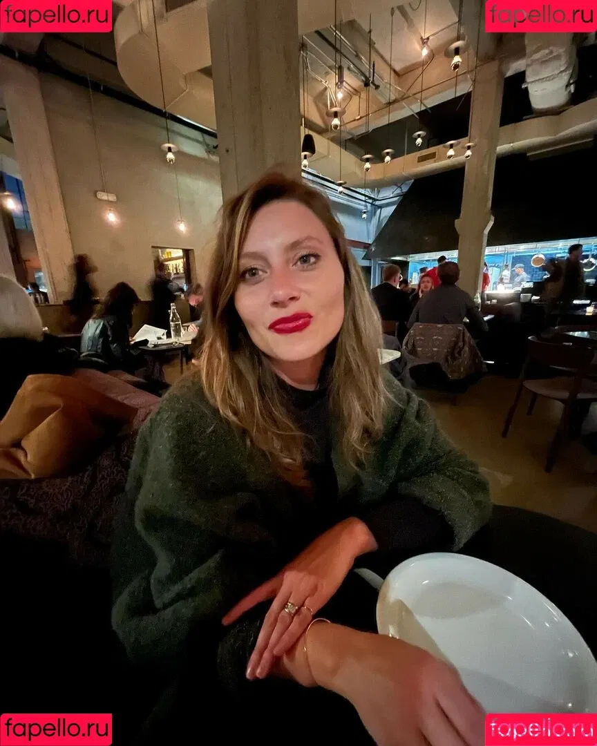 Aly Michalka / iamaly Onlyfans Photo Gallery 