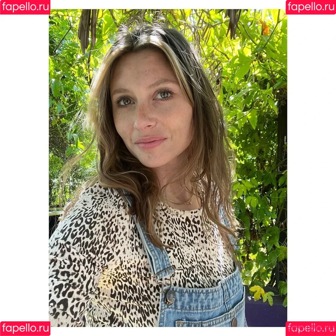 Aly Michalka / iamaly Onlyfans Photo Gallery 