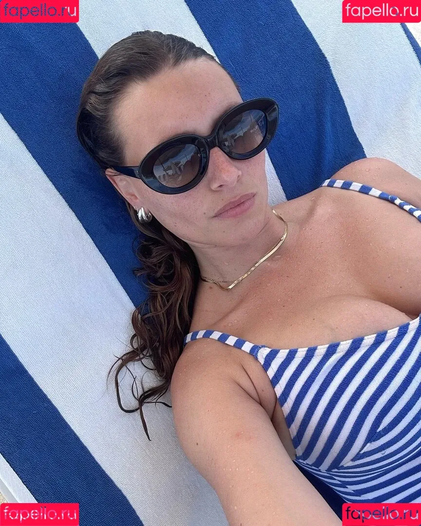 Aly Michalka / iamaly Onlyfans Photo Gallery 