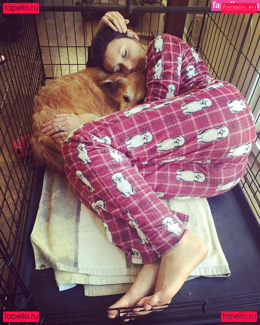 Aly Michalka / iamaly Onlyfans Photo Gallery 