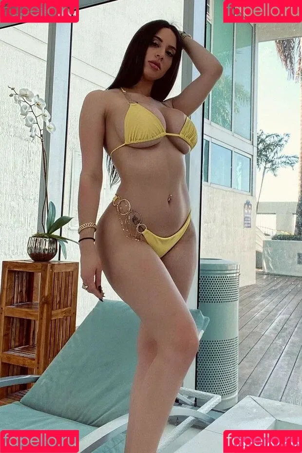 Maday Castellano / Madayy24 / madaycastellano_ Onlyfans Photo Gallery 