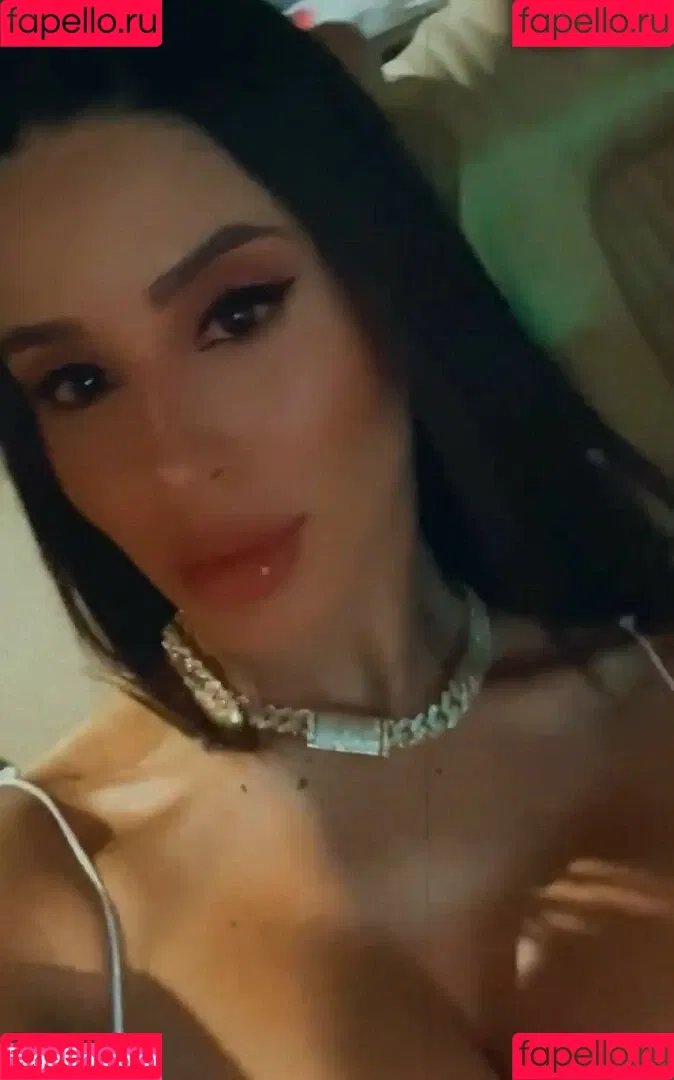 Maday Castellano / Madayy24 / madaycastellano_ Onlyfans Photo Gallery 