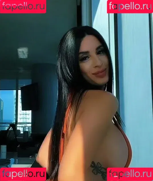 Maday Castellano / Madayy24 / madaycastellano_ Onlyfans Photo Gallery 