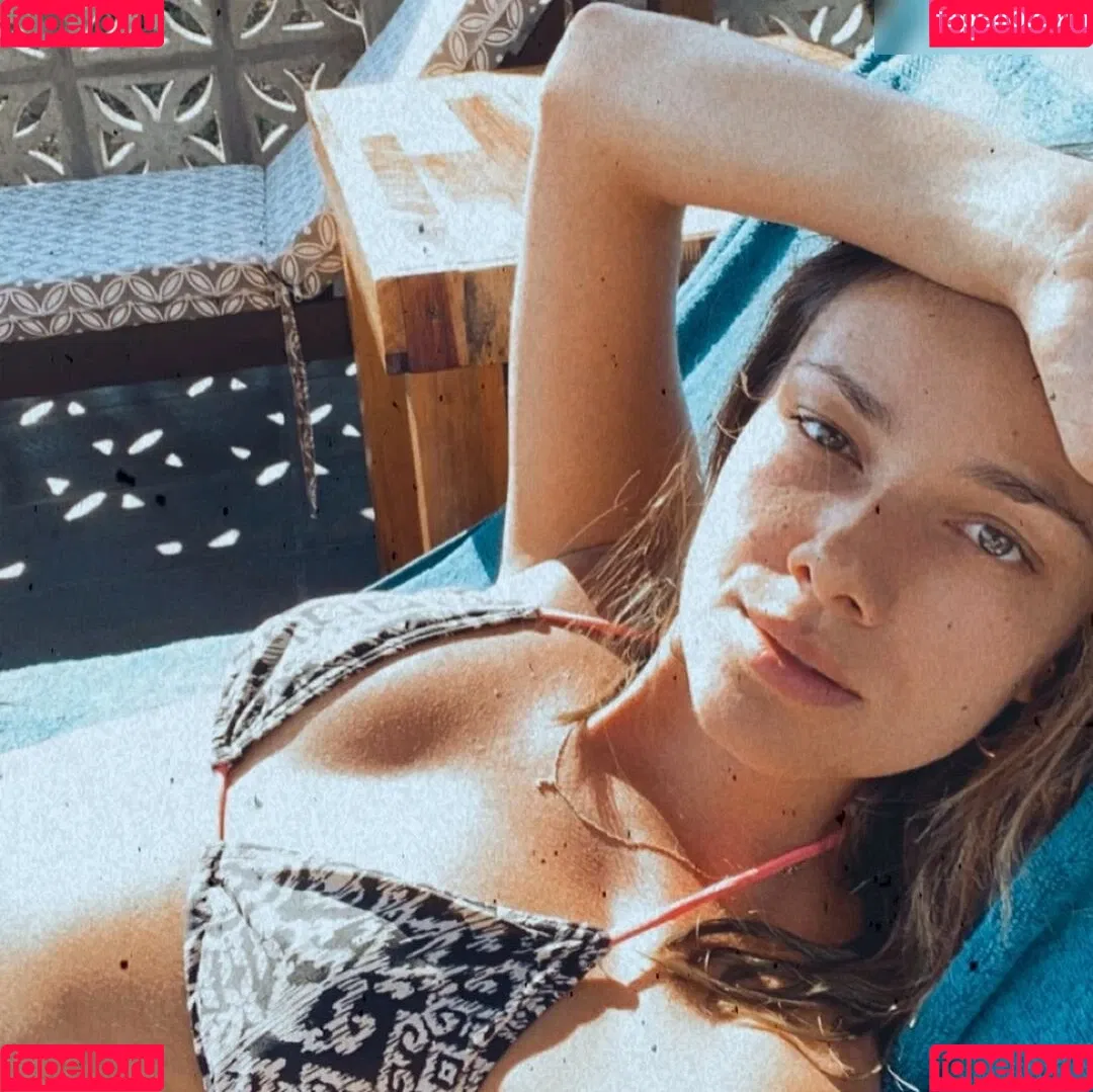 Janina Uhse / janinauhse Onlyfans Photo Gallery 