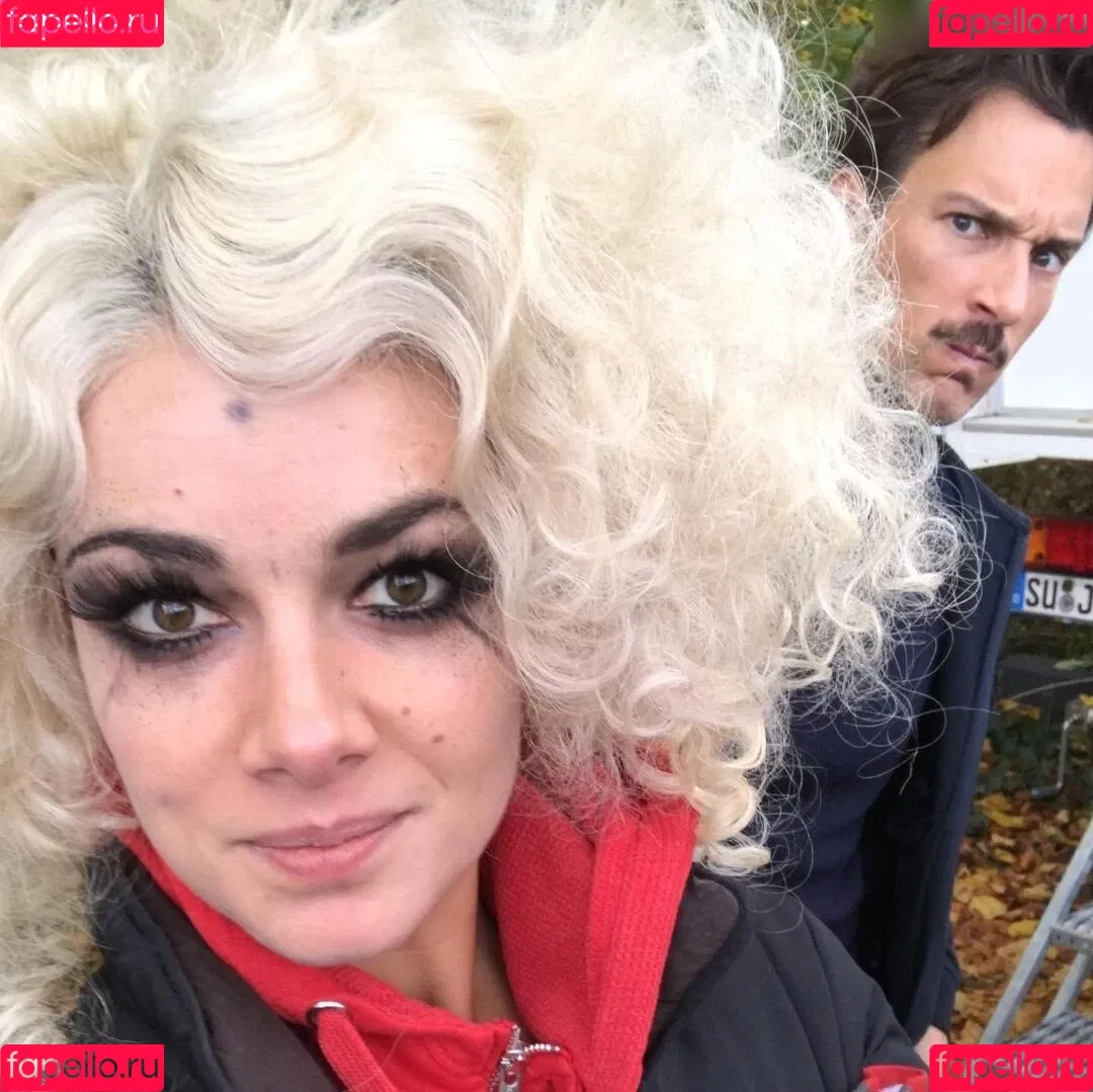 Janina Uhse / janinauhse Onlyfans Photo Gallery 