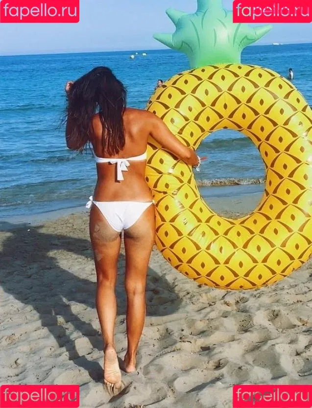 Janina Uhse / janinauhse Onlyfans Photo Gallery 