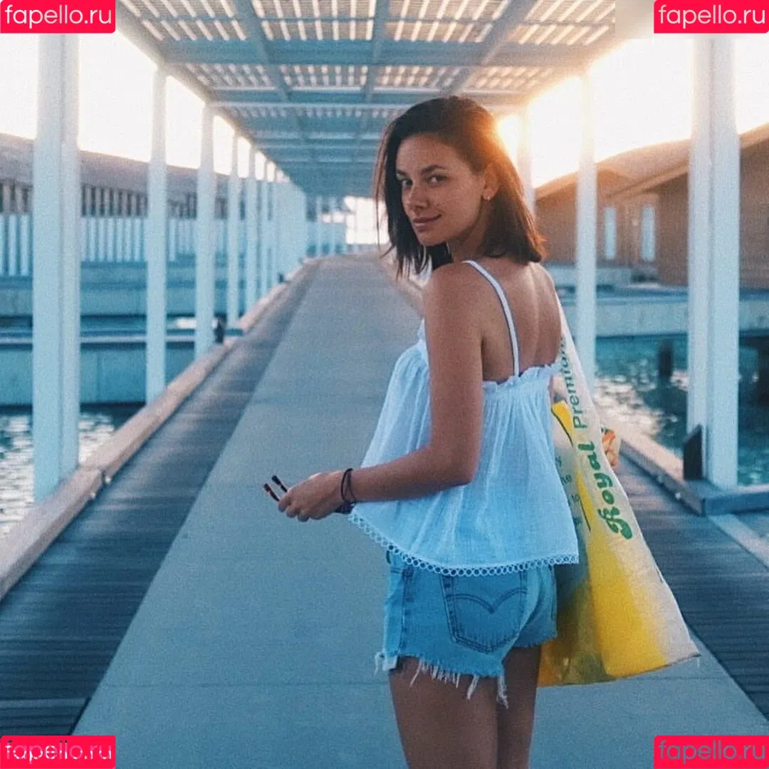 Janina Uhse / janinauhse Onlyfans Photo Gallery 