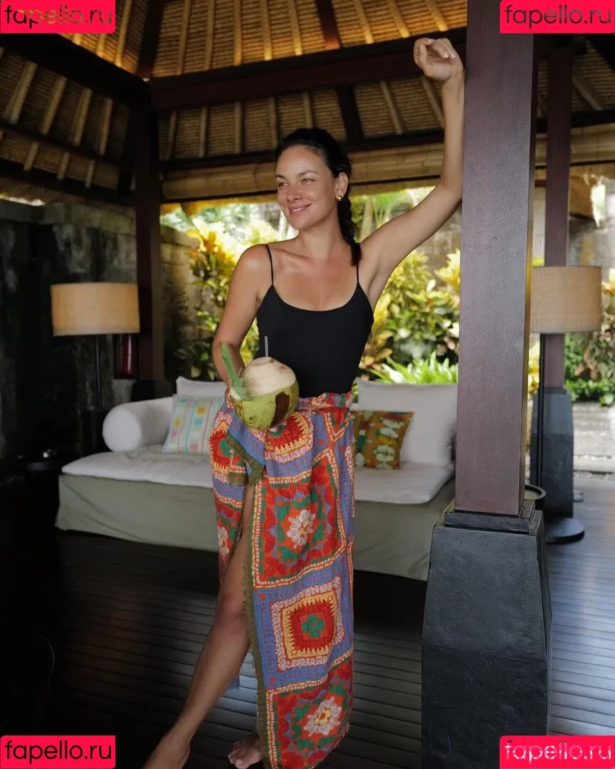Janina Uhse / janinauhse Onlyfans Photo Gallery 