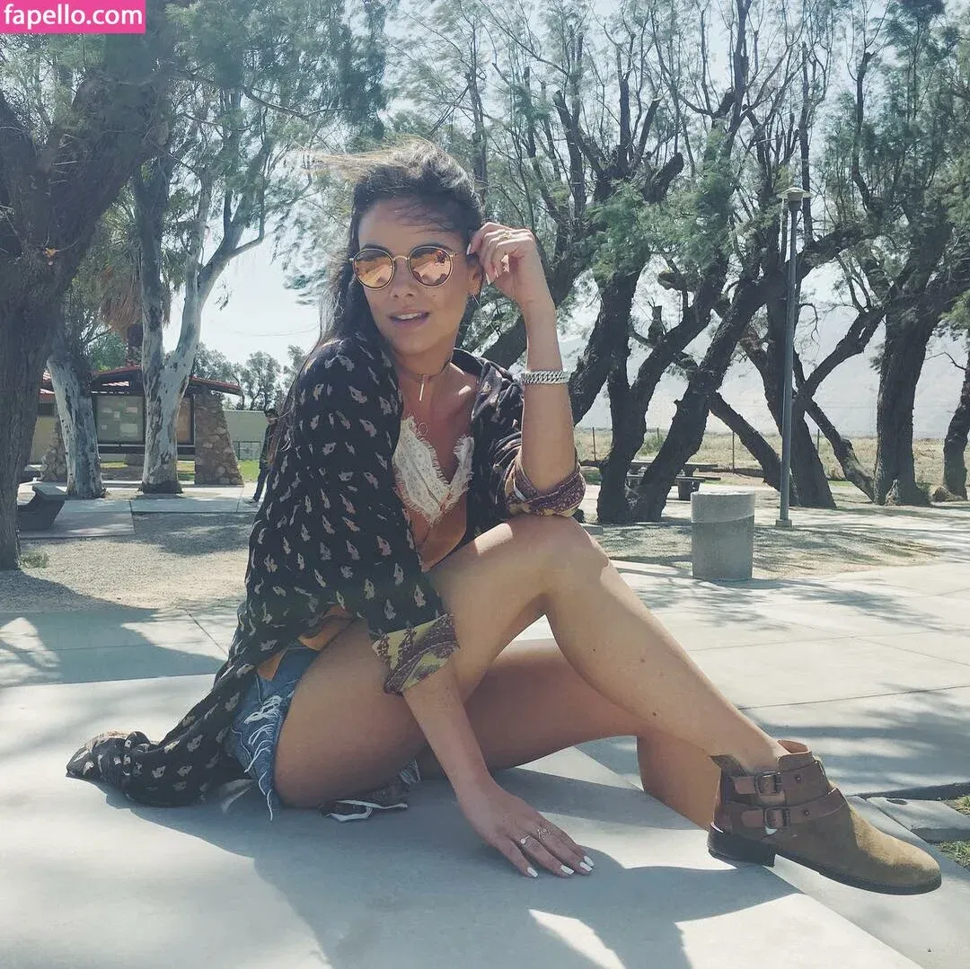 Janina Uhse / janinauhse Onlyfans Photo Gallery 