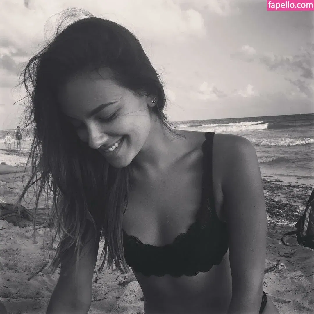 Janina Uhse / janinauhse Onlyfans Photo Gallery 