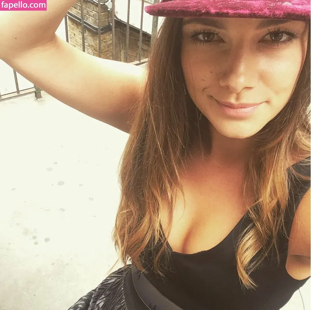 Janina Uhse / janinauhse Onlyfans Photo Gallery 