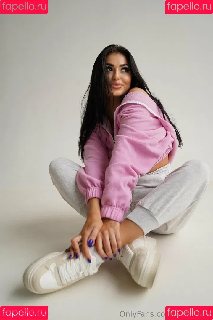 aliia.fairy / aliia_fairy Onlyfans Photo Gallery 